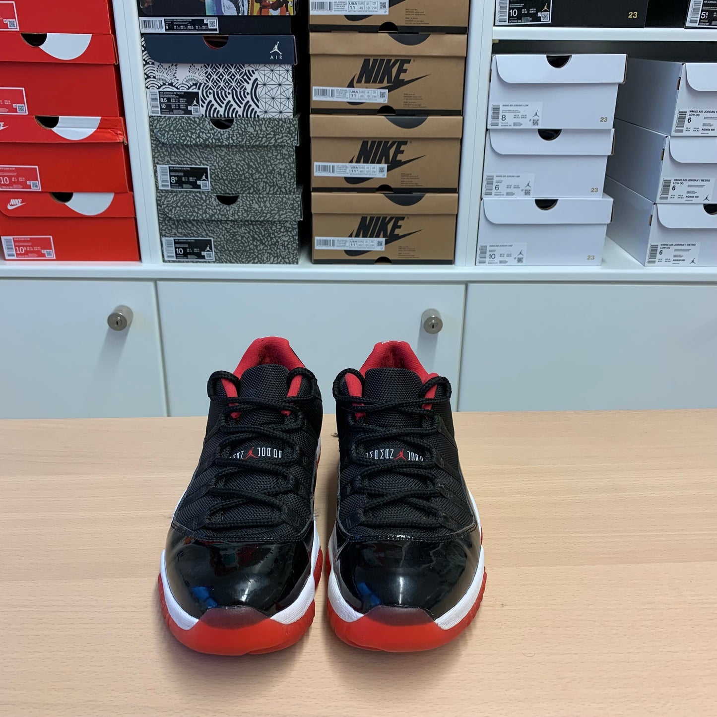 Jordan 11 Low Retro "Bred" // Grösse EU 41 // Sneaker