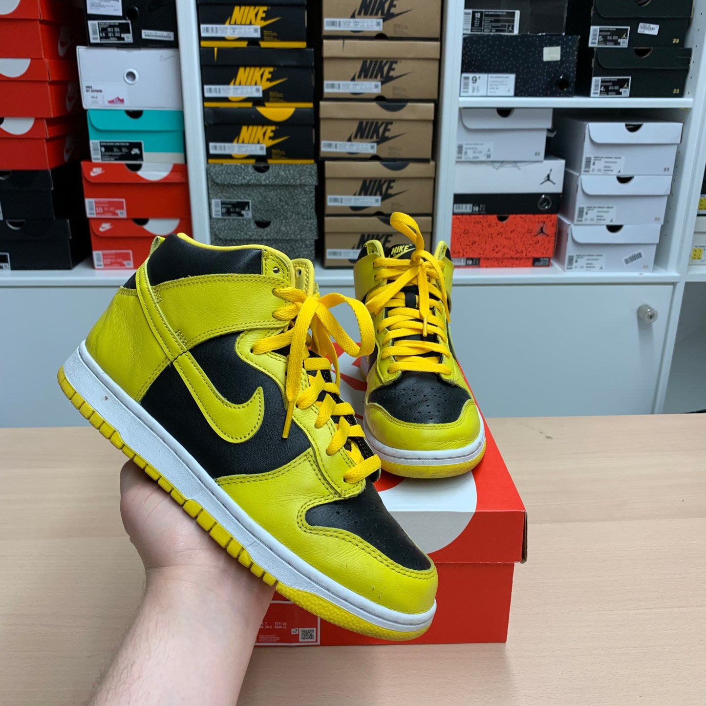 Nike Dunk High "Varsity Maize"