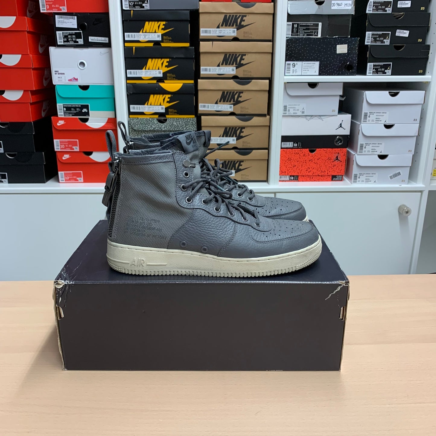 Air Force 1 Mid SF