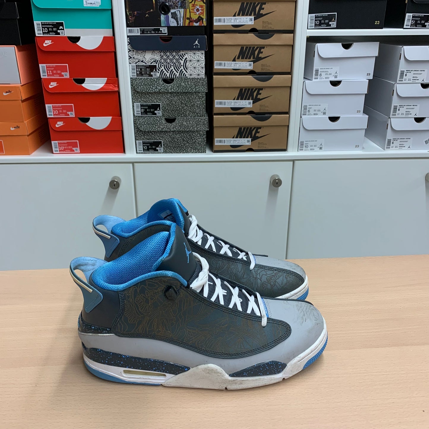 Jordan Dub Zero "Wolf Grey & University Blue" // Grösse EU 44 // Sneaker