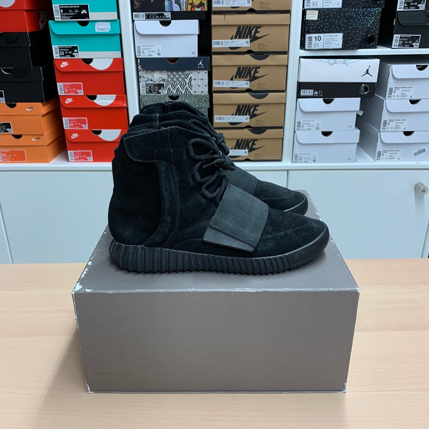 adidas Yeezy Boost 750 "Tripple Black"
